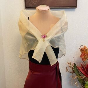 Filipiniana Alampay Shawl Embroidered Floral w/ Brooch. (Only Alampay & Brooch)
